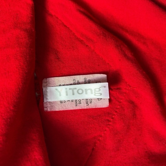 Yitong - Womens Red Knit Open Back Top Sz. Sm/Md. - Picture 4 of 8